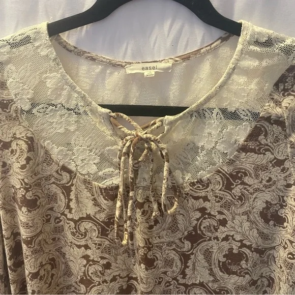 Easel Flowy Bell Sleeve Small Boho Floral Lace Botanical Artsy Fairy Whimsical - Picture 6 of 11